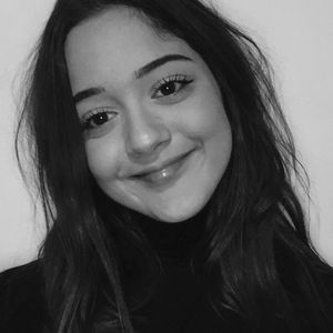 Meet your Posher, Yasmine